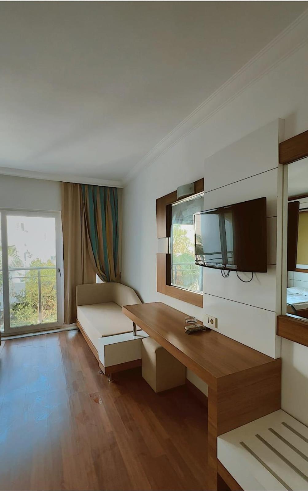 Luca Antalya Hotell Side Exteriör bild